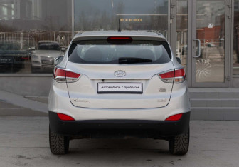 Подержанный автомобиль Hyundai Tucson 2010 года (6 фото)