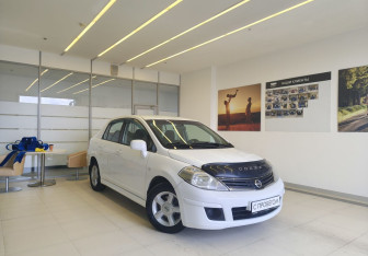 Подержанный автомобиль Nissan Tiida Sedan 2013 года (3 фото)