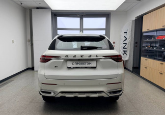 Подержанный автомобиль Haval F7 2020 года (5 фото)