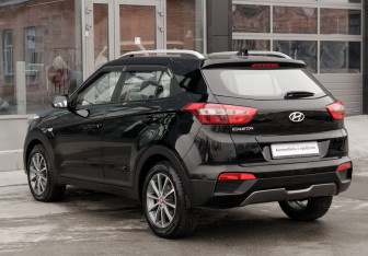 Подержанный автомобиль Hyundai Creta 2017 года (7 фото)