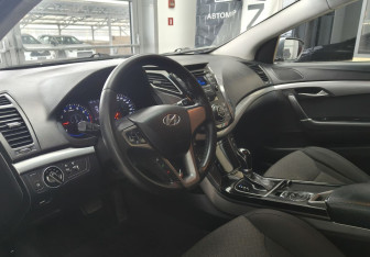 Подержанный автомобиль Hyundai i40 Sedan 2015 года (7 фото)