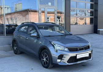 Подержанный автомобиль Kia Rio Hatchback 2020 года (3 фото)