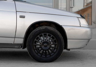 Подержанный автомобиль LADA (ВАЗ) 2111 2003 года (9 фото)