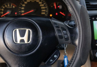 Подержанный автомобиль Honda Accord Sedan 2005 года (12 фото)