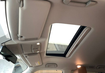 Подержанный автомобиль Infiniti QX80 2021 года (26 фото)