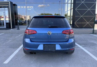 Подержанный автомобиль Volkswagen Golf Hatchback 2013 года (6 фото)