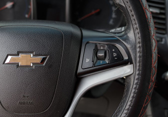 Подержанный автомобиль Chevrolet Orlando 2012 года (12 фото)