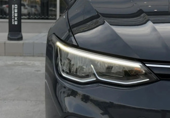 Подержанный автомобиль Volkswagen Golf Wagon 2021 года (12 фото)