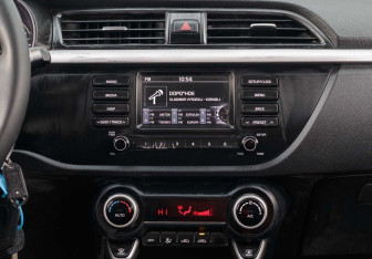 Подержанный автомобиль Kia Rio Hatchback 2019 года (14 фото)