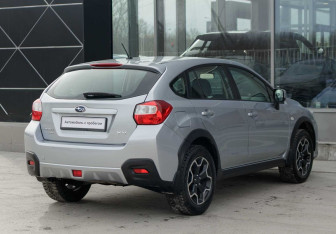 Подержанный автомобиль Subaru XV 2012 года (5 фото)