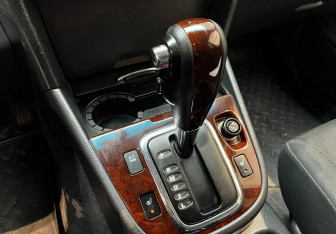 Подержанный автомобиль Suzuki Grand Vitara 2004 года (11 фото)