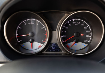 Подержанный автомобиль Geely Emgrand X7 2016 года (13 фото)