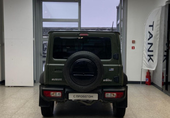 Подержанный автомобиль Suzuki Jimny 2020 года (5 фото)