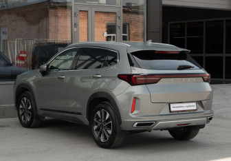 Подержанный автомобиль Exeed LX 2024 года (7 фото)