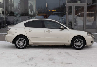 Подержанный автомобиль Mazda 3 Sedan 2006 года (4 фото)