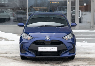 Подержанный автомобиль Toyota Yaris Hatchback 2020 года (2 фото)