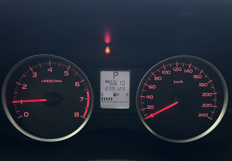 Подержанный автомобиль Subaru Impreza Hatchback 2012 года (10 фото)
