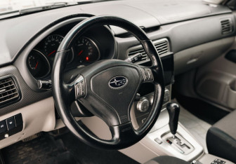 Подержанный автомобиль Subaru Forester Suv 2007 года (11 фото)