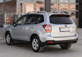 Подержанный автомобиль Subaru Forester Suv 2013 года (7 фото)
