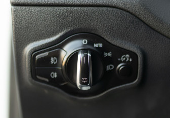 Подержанный автомобиль Audi Q5 2013 года (19 фото)