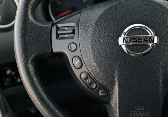 Подержанный автомобиль Nissan Qashqai 2013 года (12 фото)