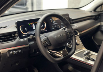 Подержанный автомобиль Exeed TXL 2023 года (10 фото)