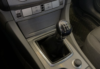 Подержанный автомобиль Ford Focus Sedan 2008 года (8 фото)