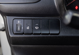 Подержанный автомобиль Kia Rio Hatchback 2017 года (17 фото)