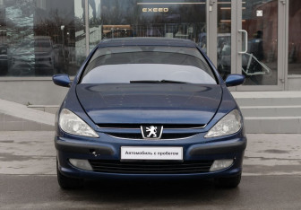 Подержанный автомобиль Peugeot 607 2004 года (2 фото)