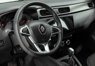 Подержанный автомобиль Renault Arkana 2020 года (11 фото)