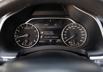 Подержанный автомобиль Nissan Murano Suv 2016 года (13 фото)