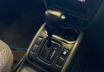 Подержанный автомобиль Suzuki Escudo 2000 года (8 фото)