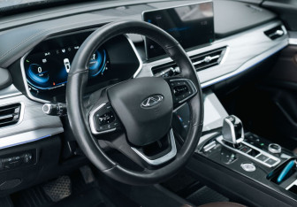 Подержанный автомобиль Chery Tiggo 8 Pro 2022 года (11 фото)