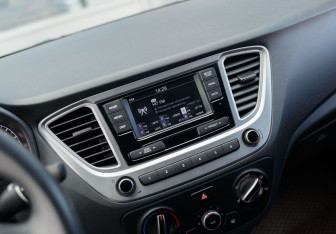 Подержанный автомобиль Hyundai Solaris Sedan 2020 года (14 фото)