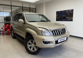 Подержанный автомобиль Toyota Land Cruiser Prado 2008 года (3 фото)