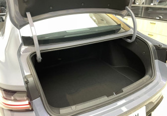 Подержанный автомобиль Geely Preface 2024 года (10 фото)