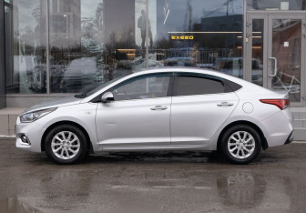 Подержанный автомобиль Hyundai Solaris Sedan 2017 года (8 фото)