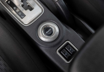 Подержанный автомобиль Mitsubishi Outlander 2013 года (16 фото)