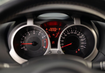 Подержанный автомобиль Nissan Juke 2018 года (13 фото)