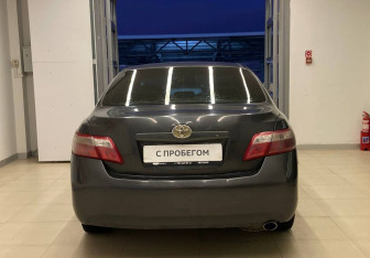Подержанный автомобиль Toyota Camry Sedan 2007 года (5 фото)