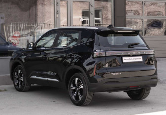 Подержанный автомобиль Chery Tiggo 4 2025 года (7 фото)