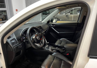 Подержанный автомобиль Mazda CX-5 2013 года (11 фото)