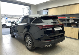 Подержанный автомобиль Jetour X70 2023 года (6 фото)