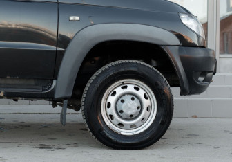 Подержанный автомобиль УАЗ Patriot 2014 года (9 фото)