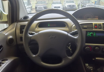 Подержанный автомобиль Hyundai Matrix 2004 года (9 фото)