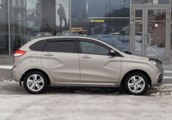 Подержанный автомобиль LADA (ВАЗ) XRAY 2016 года (4 фото)