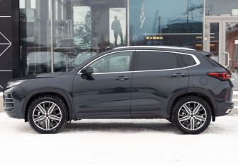 Подержанный автомобиль Exeed LX 2022 года (8 фото)