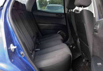 Подержанный автомобиль Mazda CX-7 2007 года (18 фото)