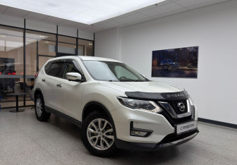 Подержанный автомобиль Nissan X-Trail 2019 года (3 фото)
