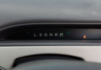 Подержанный автомобиль Toyota Nadia 1999 года (13 фото)